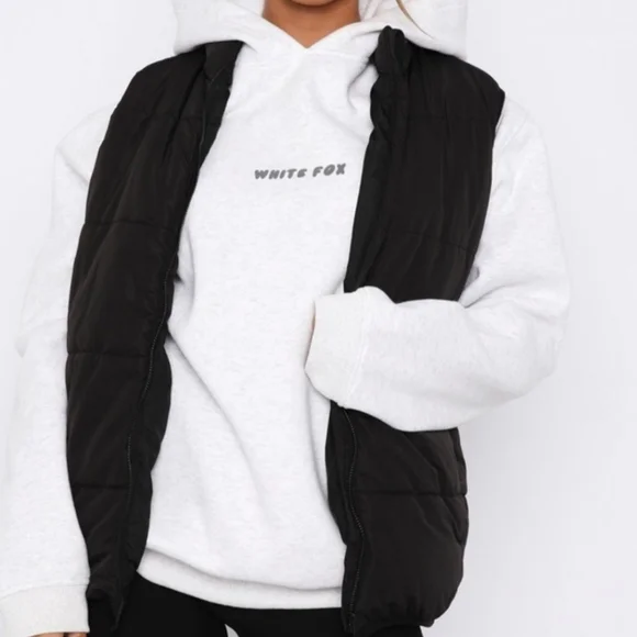 WHITE FOX Black Puffer Vest - Picture 2 of 8